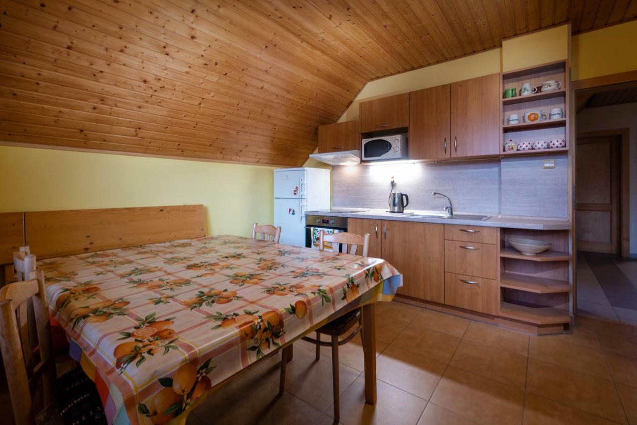 Villa Dam Liptovsky Mikulas Bagian luar foto