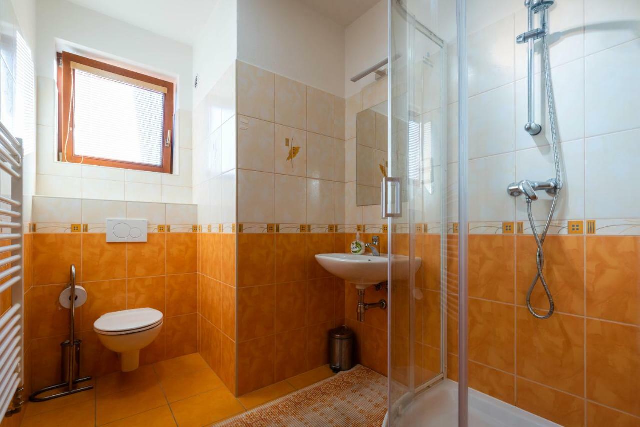 Villa Dam Liptovsky Mikulas Bagian luar foto